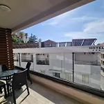 Flat Rafailovic One Minute To Beach