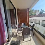 Flat Rafailovic One Minute To Beach