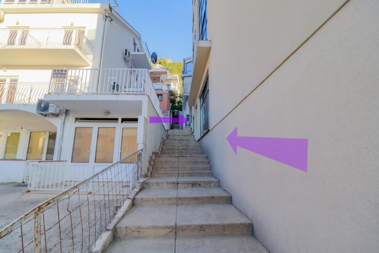 Flat Rafailovic One Minute To Beach *