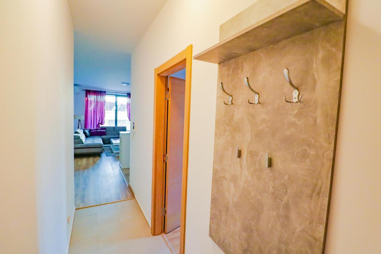 Flat Rafailovic One Minute To Beach *