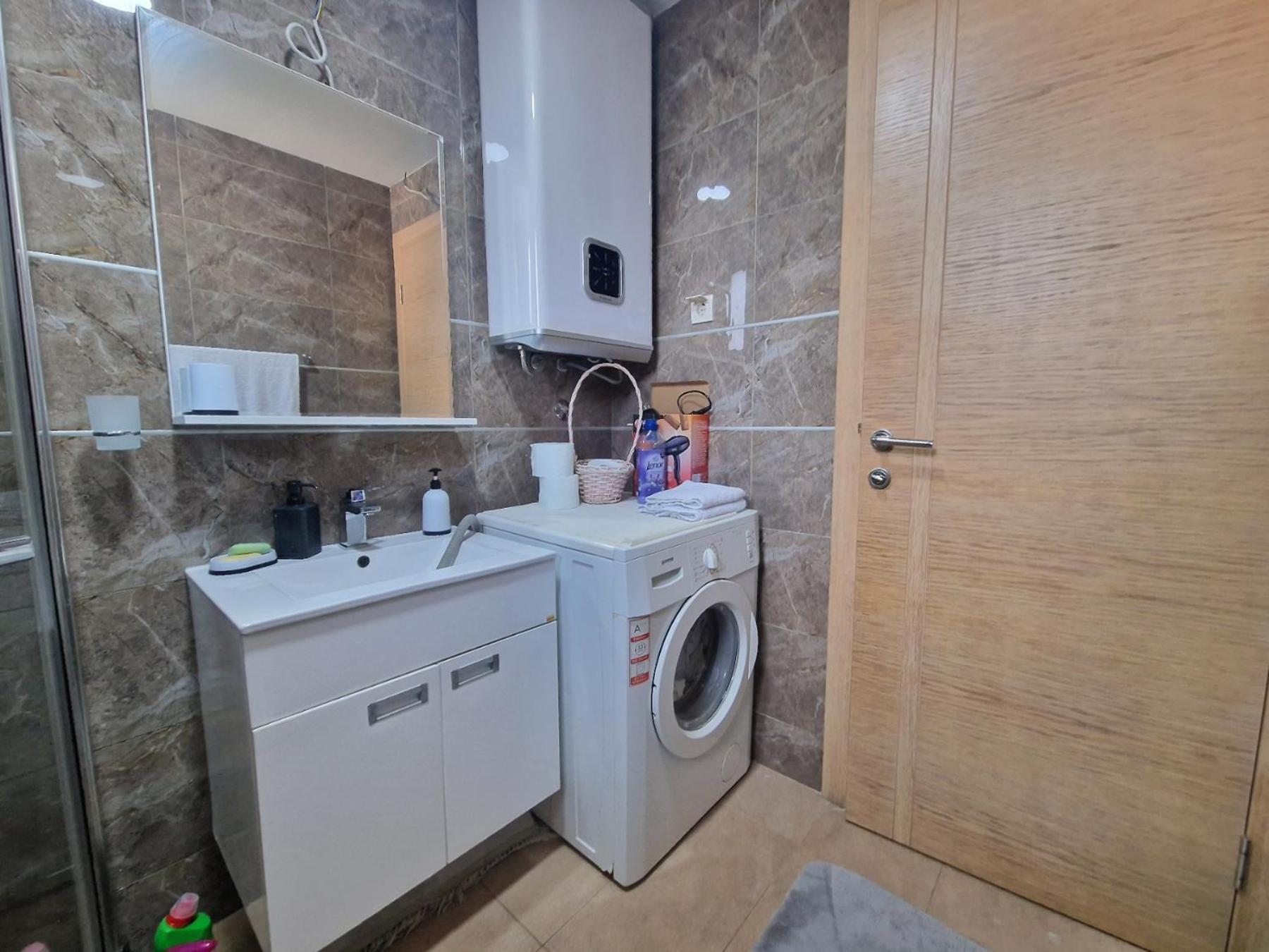 Apartment Flat Rafailovic One Minute To Beach Budva