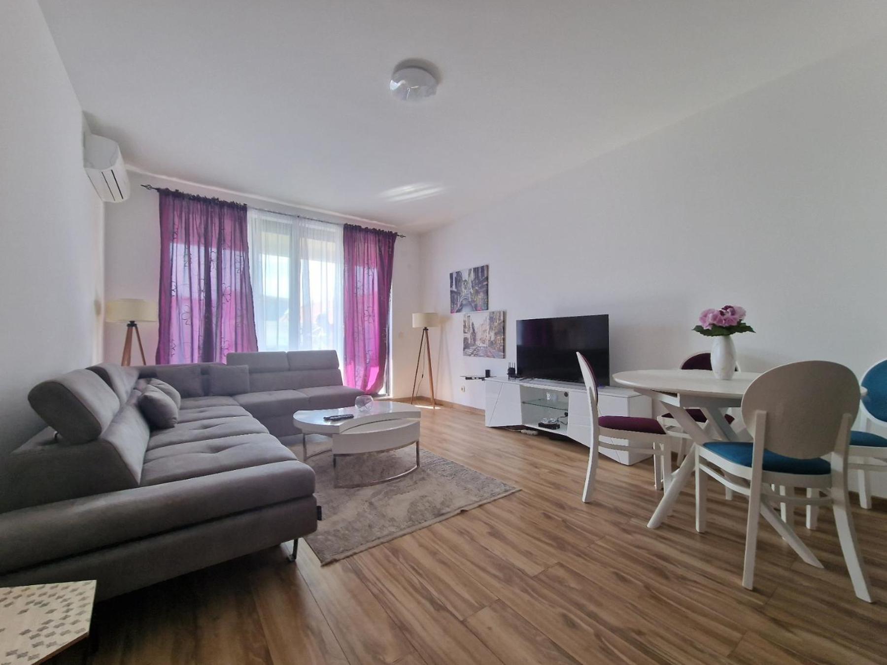 Apartment Flat Rafailovic One Minute To Beach Budva