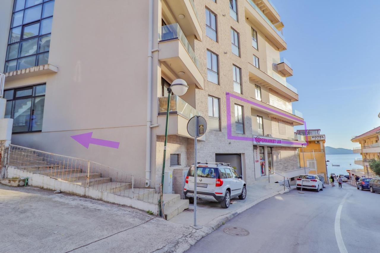 Apartment Flat Rafailovic One Minute To Beach Budva